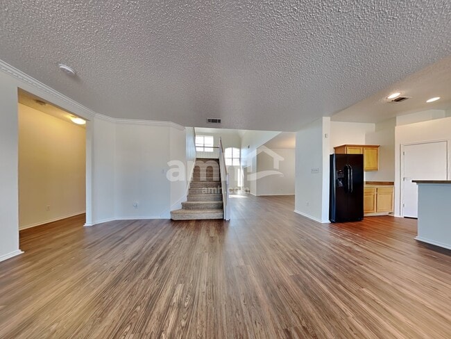 Building Photo - 7701 Longbow Ln