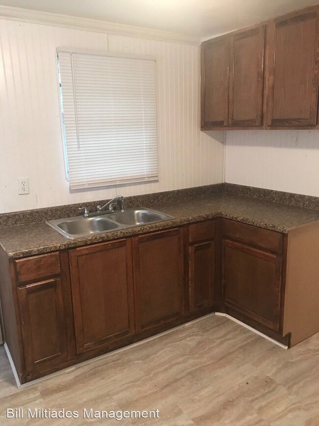 Foto del edificio - 3 br, 1 bath House - 30 Burke Ave.