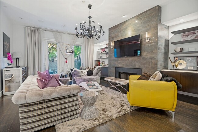 Foto del edificio - 3633 Brown St