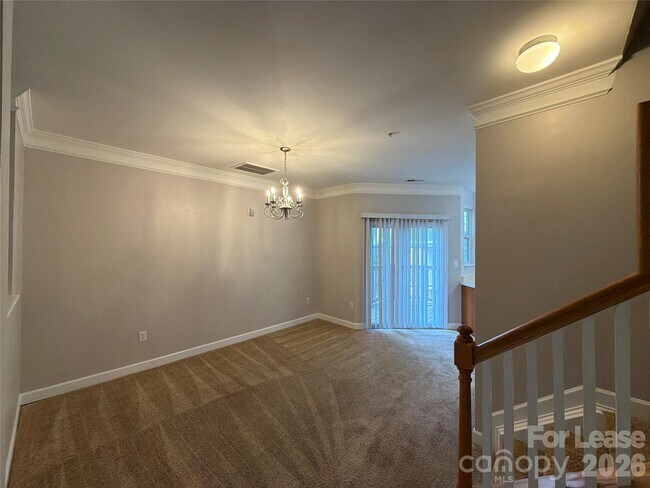 Foto del edificio - 7137 Founders Club Ct