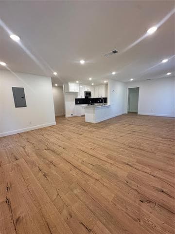 Building Photo - 413 Arrowhead Trace