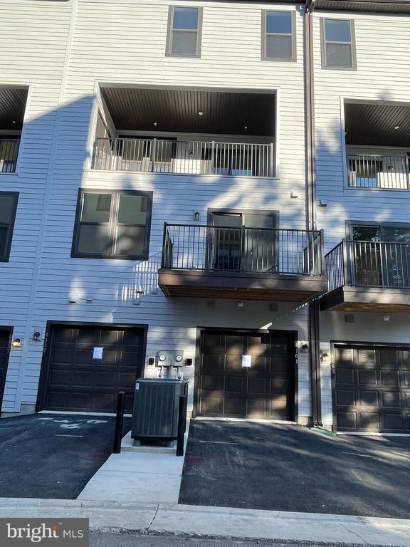 Building Photo - 4161 Red Mulberry Dr
