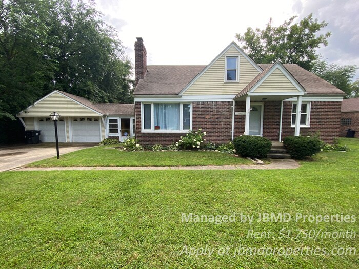 Large 2 Full Bath Brick Bunglow House for Rent in Redford Charter