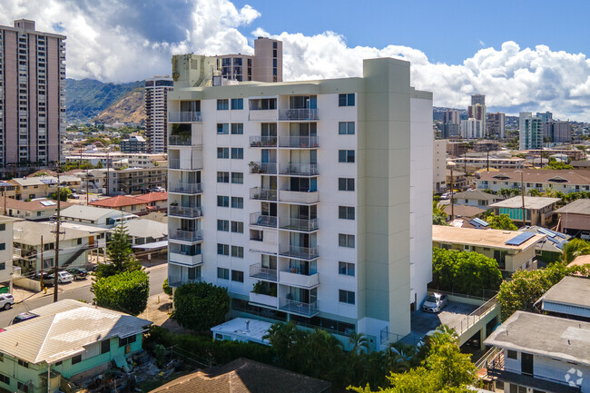 Building Photo - Lime tree Apartments