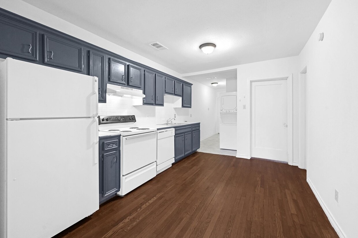 Perfect 2 Bed 1 Bath Home in Houston's Vibrant Hub! - Perfect 2 Bed 1 Bath Home in Houston's Vibrant Hub!