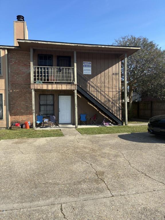 Primary Photo - 8227 Skysail Ave