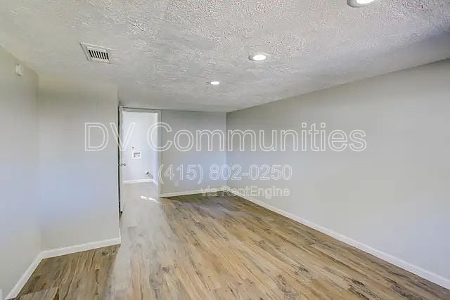 Building Photo - 717 E Republic Ave