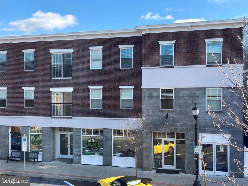Primary Photo - 9 N 7th St