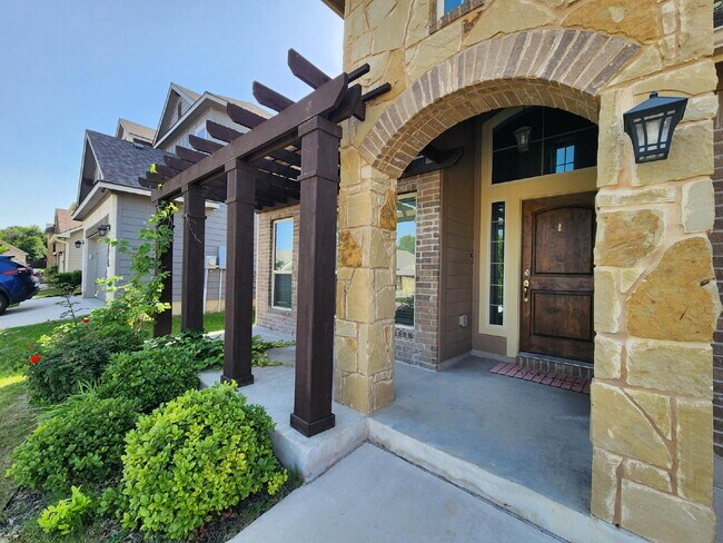 Building Photo - "Beautiful 3 Bedroom, 2 Bathroom Home for ...