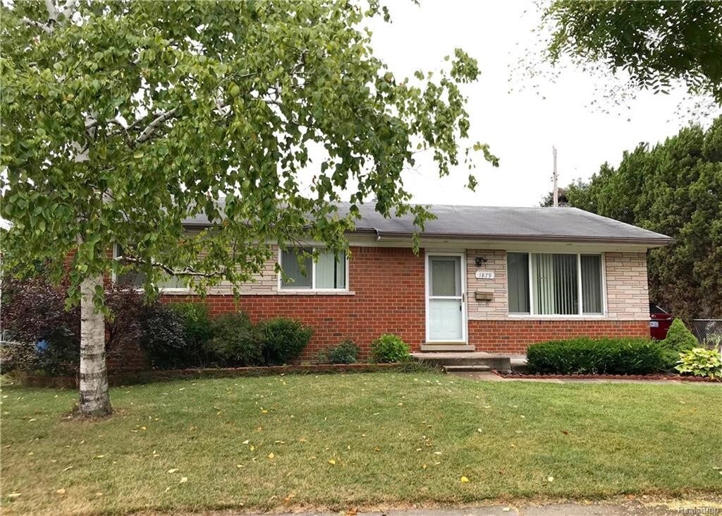 Foto principal - 1879 Coventry Dr