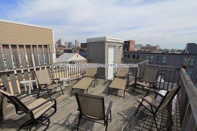 Foto del edificio - 254 W 3rd St