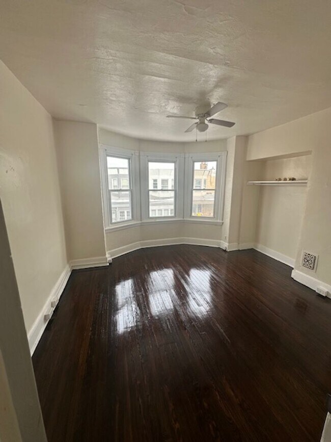 Foto del edificio - 3 Bedroom House for Rent