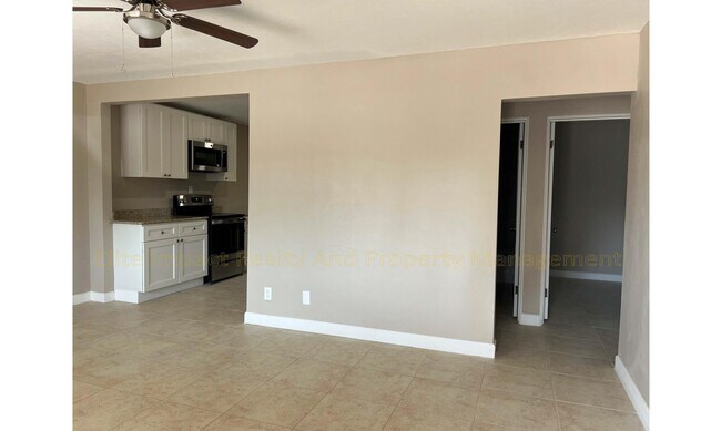 Foto del edificio - 2637 N Wilson Ave