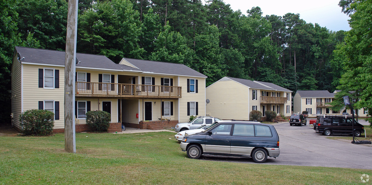 Primary Photo - Western Apartments