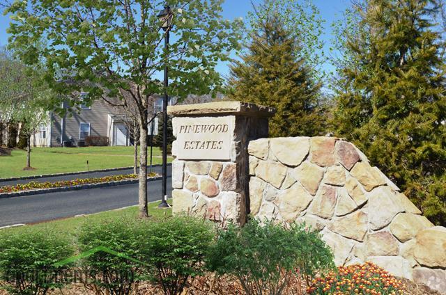 Pinewood Estates Apartments Middle Island Ny Apartments Com