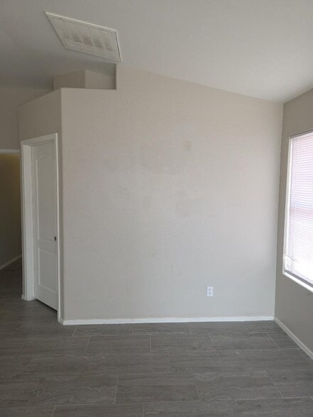 Foto del edificio - 9927 W Southgate Ave