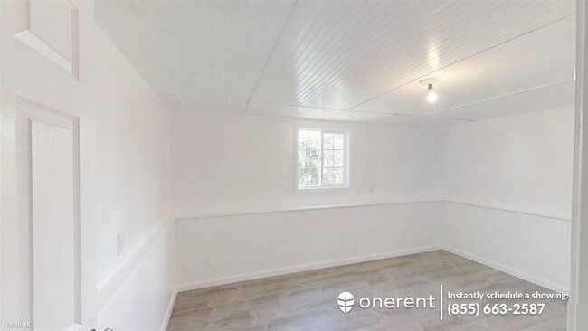 Building Photo - 3 br, 1 bath House - 33706 6th St -