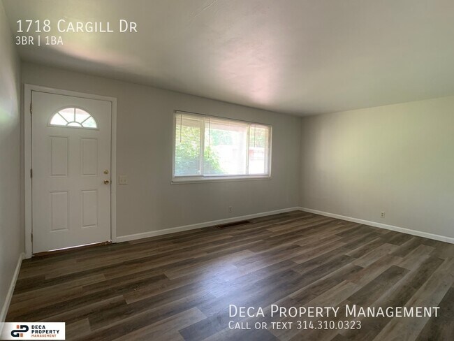 Building Photo - 3 Bedroom House