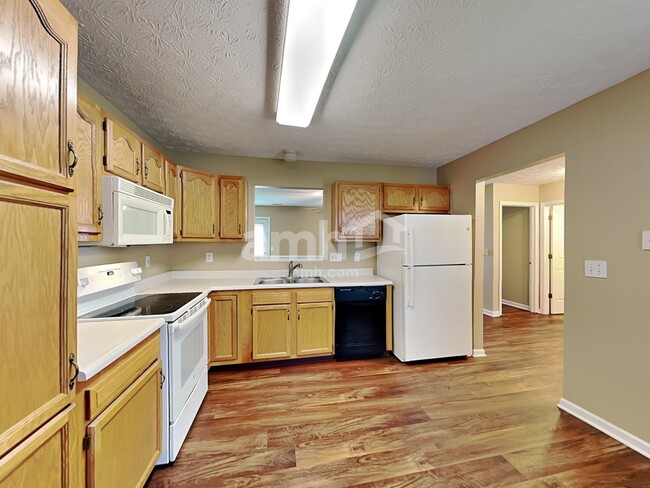 Foto del edificio - 8427 Nightshade Dr