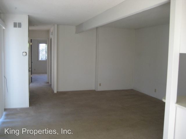 Building Photo - 623-625 Adeline Pl