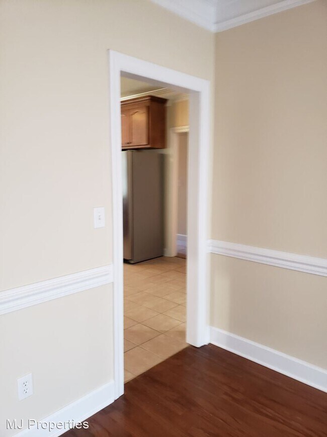 Building Photo - 3 br, 2 bath House - 101 Tree Bark Trail