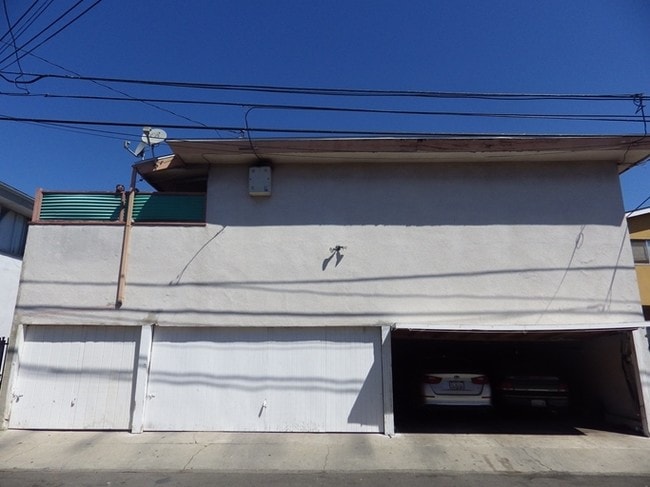 Building Photo - 2716 W 141st Pl
