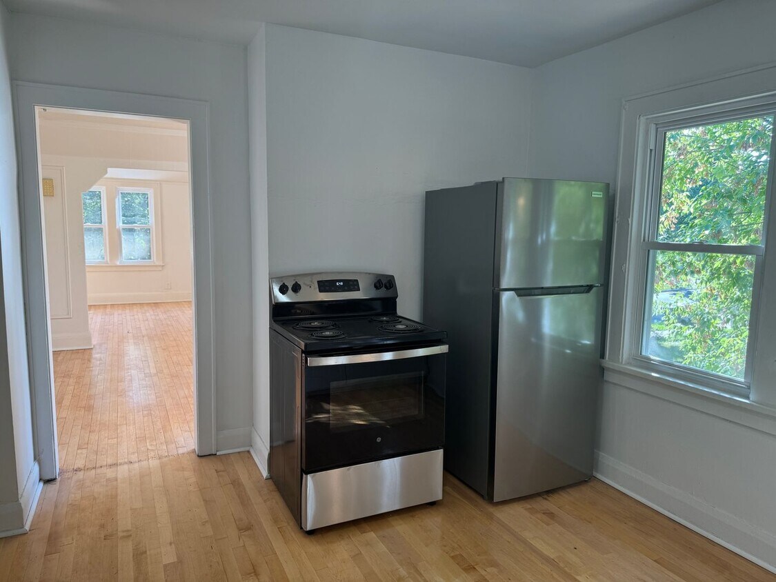 Primary Photo - 3321 N 17th St