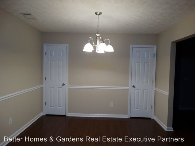 Foto del edificio - 4 br, 3 bath House - 3024 Pepper Hill