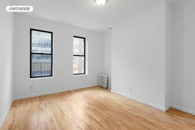Building Photo - 156 Columbus Ave