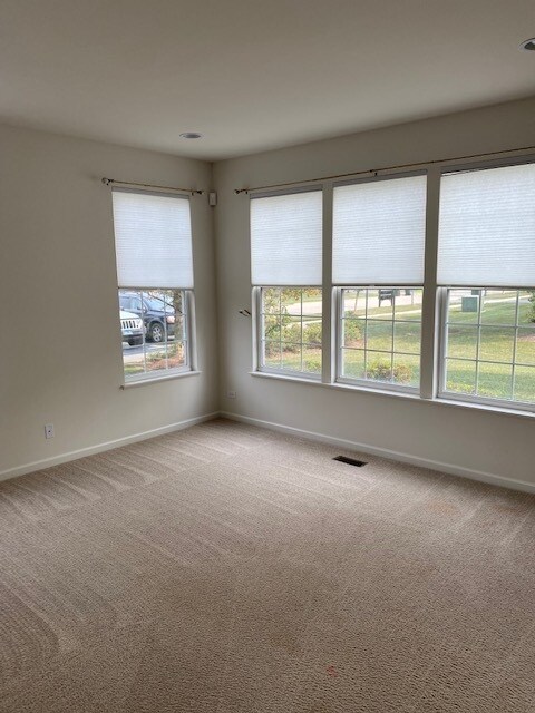 Building Photo - 550 S Jade Ln