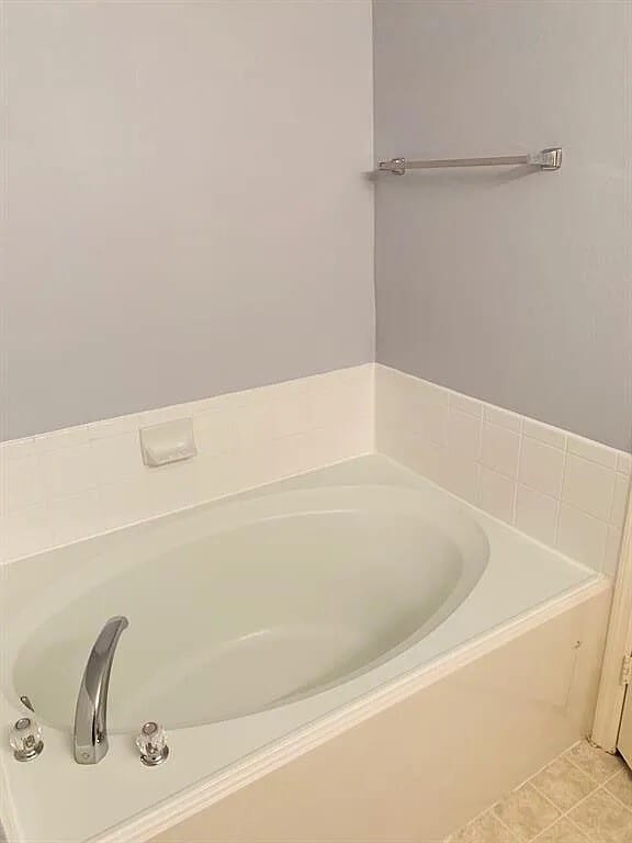 Foto del edificio - 8407 Resada Park Ln