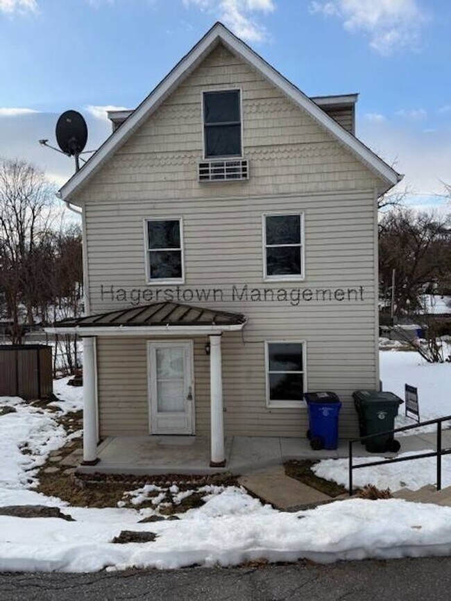 Foto del edificio - 528 Virginia Ave