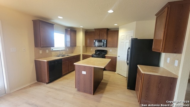 Foto del edificio - 5411 Duke Field