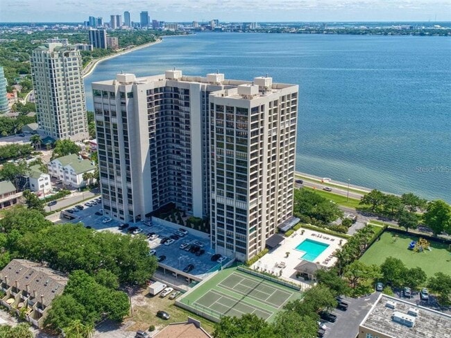 Foto del edificio - 3301 Bayshore Blvd