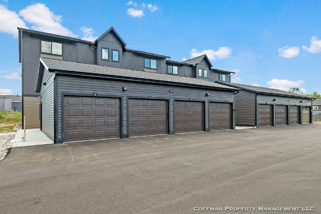 Building Photo - 4310 Pine Forest Blvd NE