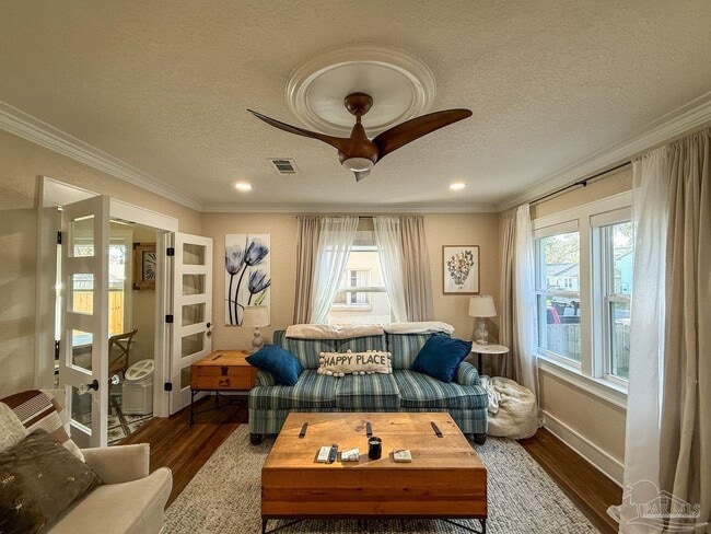 Building Photo - 224 N M St