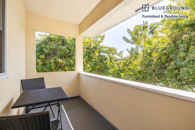 Foto del edificio - 1406 Elkgrove Cir