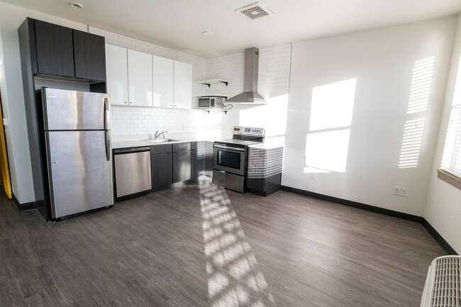 Kitchen / Living Room - Highland Junction