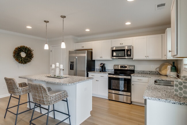 Building Photo - 247 Clydesdale Cir