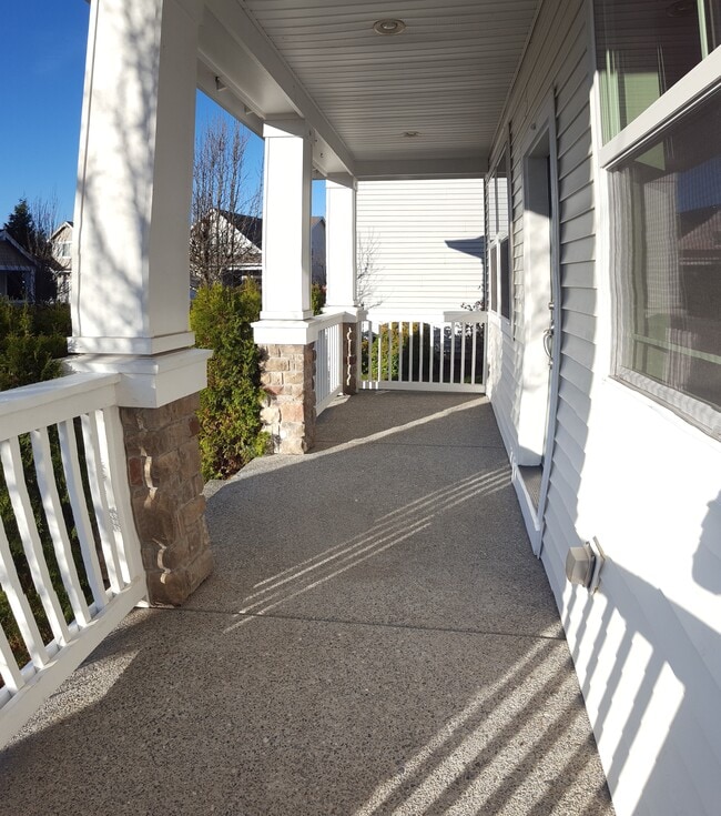 Building Photo - 2409 87th Dr NE