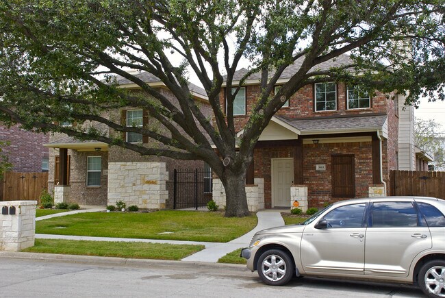 Building Photo - Mammen Park Estates