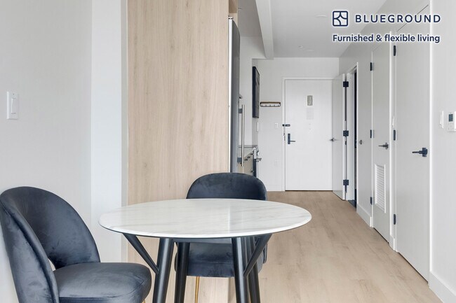 Foto del edificio - 37-05 30th St