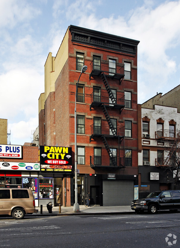 Primary Photo - 2703 Frederick Douglass Blvd