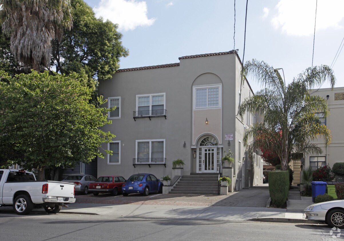 Primary Photo - 260 N 3rd St