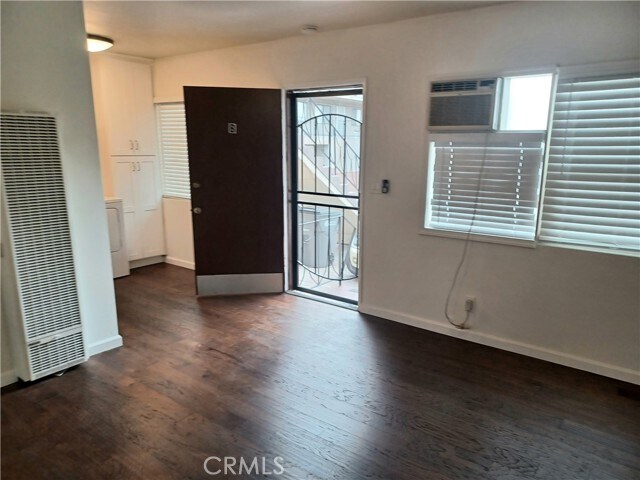 Foto del edificio - 465 W Windsor Rd