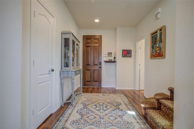 Building Photo - 113 Animas Drive