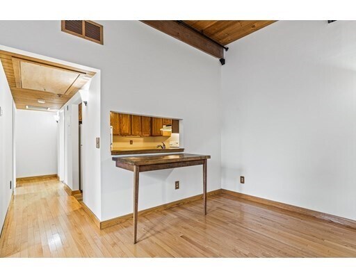 Building Photo - 50 Rantoul St