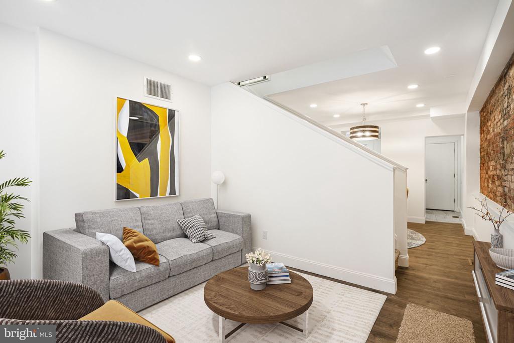 Foto principal - 1219 Montrose St
