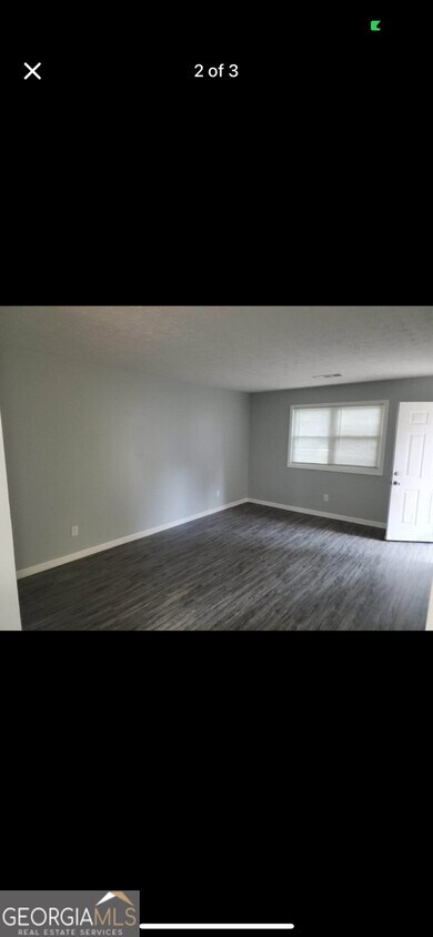 Foto del edificio - 8140 Magnolia Dr