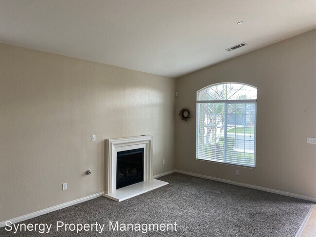 Building Photo - 5 br, 3 bath House - 9418 Whitman Ave.